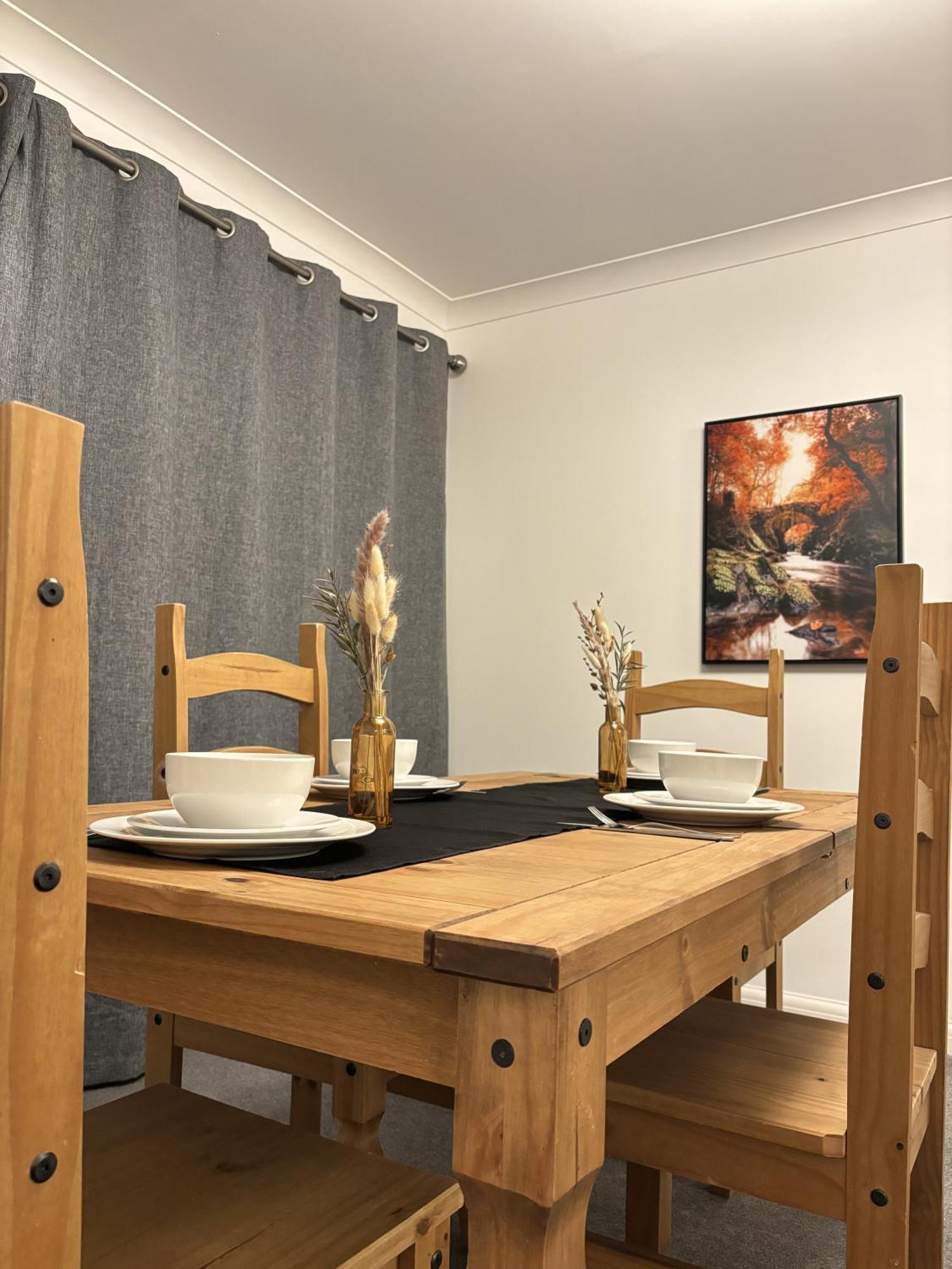 Centre Spacious High End 1-bedroom Flat Long Term