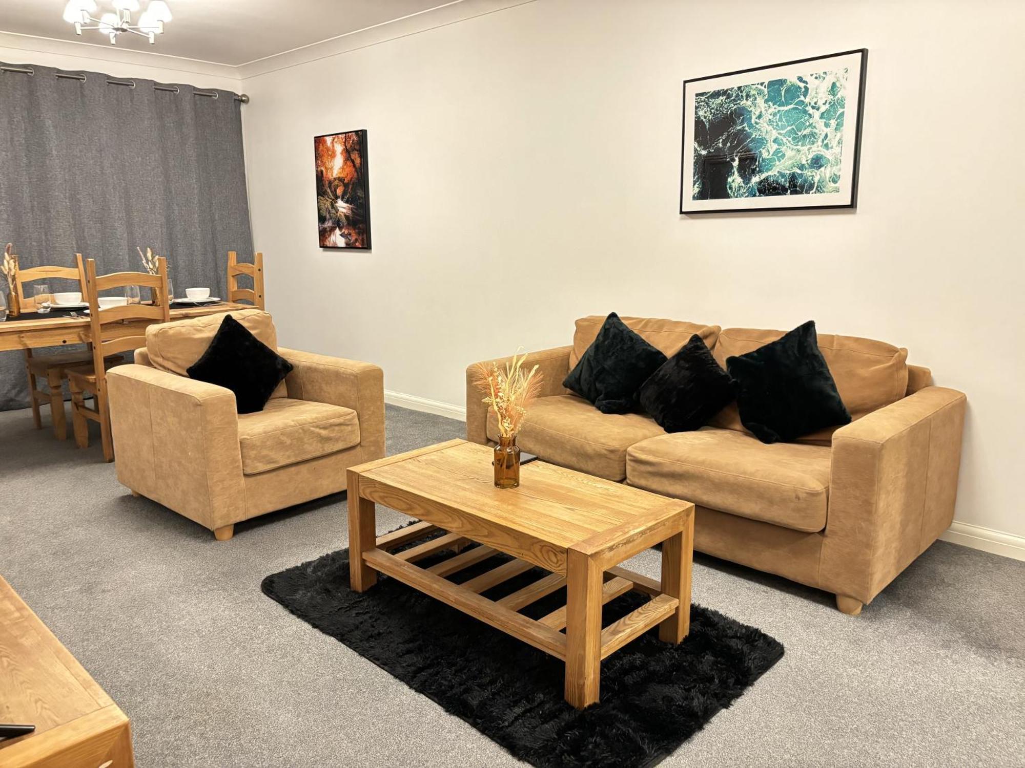 Centre Spacious High End 1-bedroom Flat Long Term Apartment